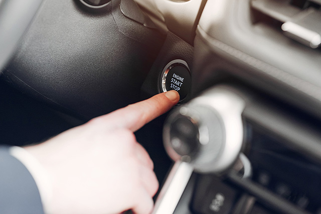 レンタカー　IoT　車輌　位置情報　管理　イメージ画像